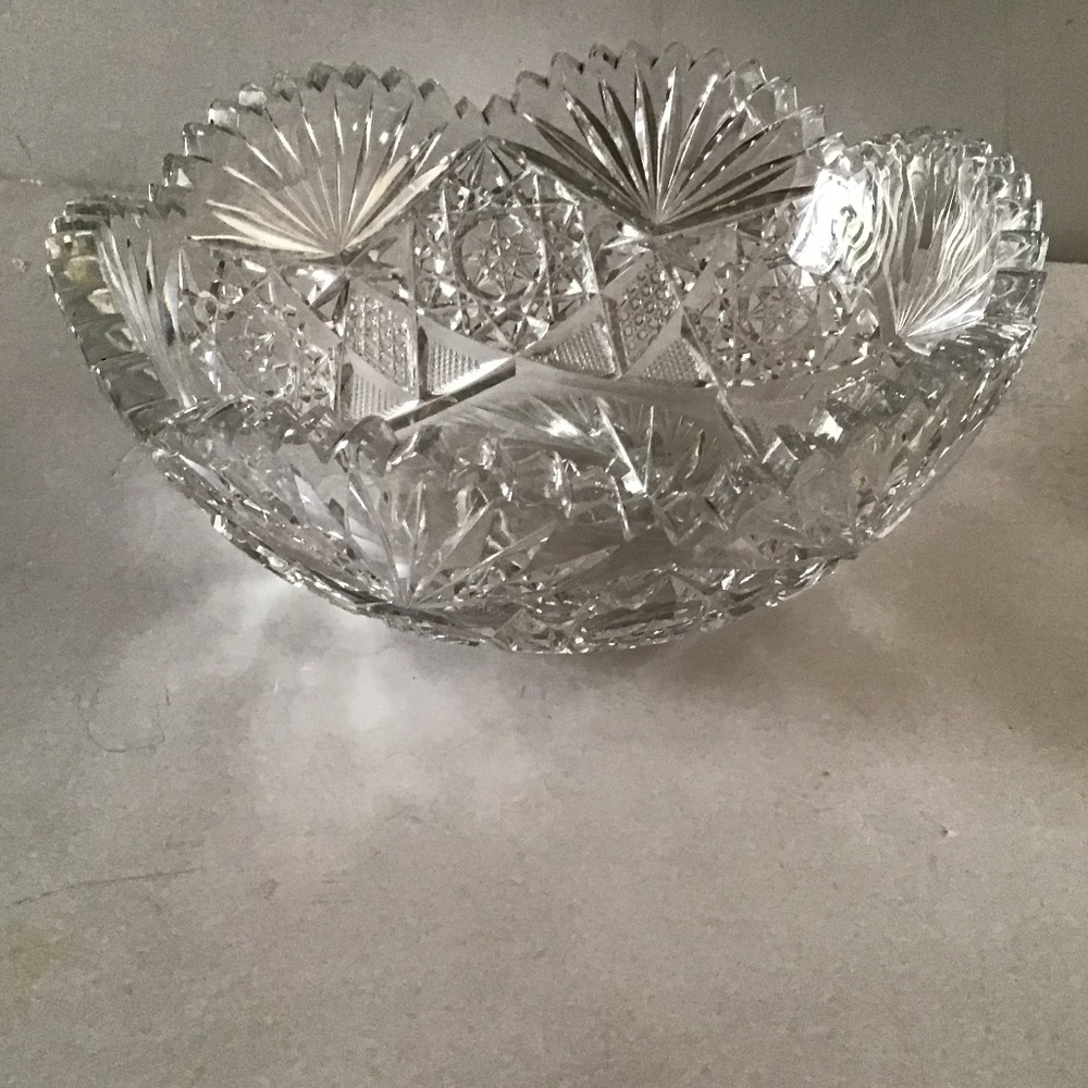 ANTIQUE ABP CUT & CLEAR 8” CRYSTAL BOWL
